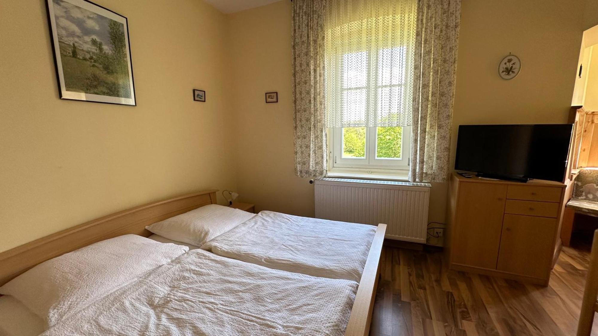 Gaestehaus Gut Frauendorf Windorf  Exteriör bild